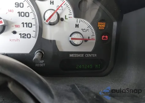 2002 Mercury Mountaineer z USA, uszkodzony, nr VIN 4M2DU86E42ZJ37961